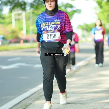 Runner Photo 8036256