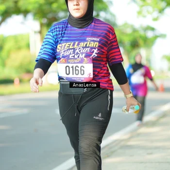 Runner Photo 8036300