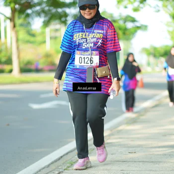 Runner Photo 8036411