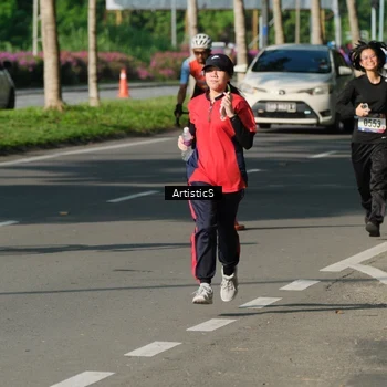 Runner Photo 8036487