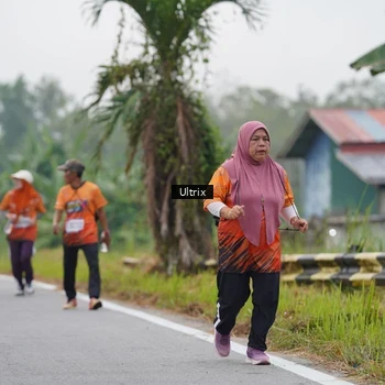 Runner Photo 8036753