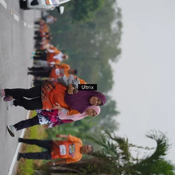 Runner Photo 8037000