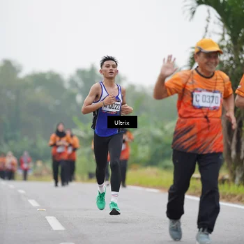 Runner Photo 8037079