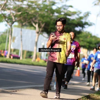 Runner Photo 8037100