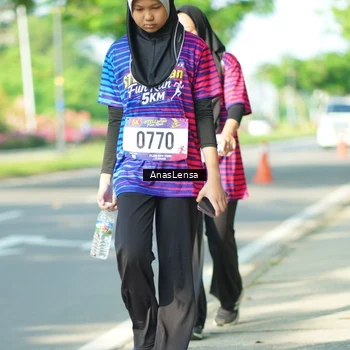 Runner Photo 8038182