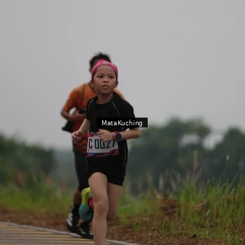 Runner Photo 8039100