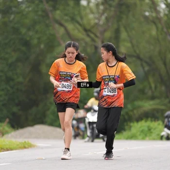 Runner Photo 8039356