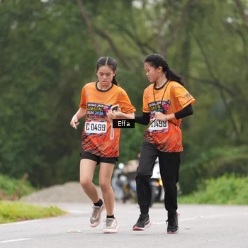 Runner Photo 8039357