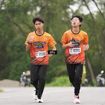 Runner Photo 8039379
