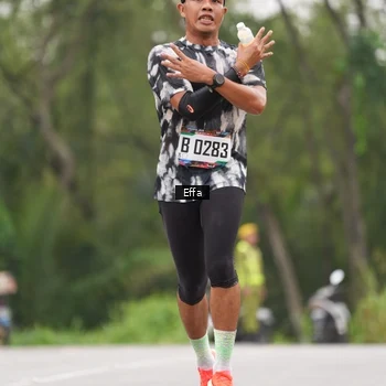 Runner Photo 8039400