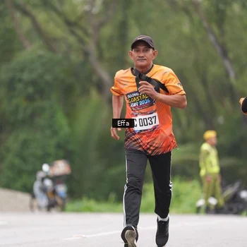 Runner Photo 8039472