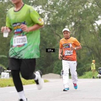 Runner Photo 8039581
