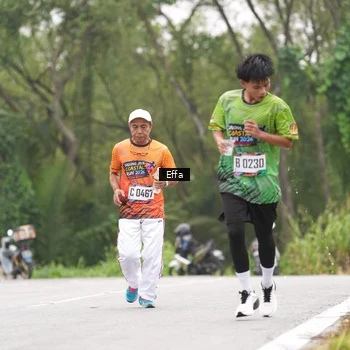 Runner Photo 8039587