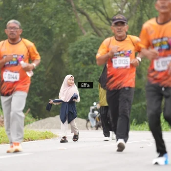 Runner Photo 8039690