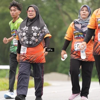 Runner Photo 8039751