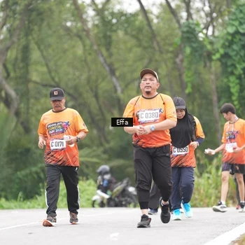 Runner Photo 8039868