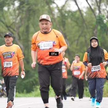 Runner Photo 8039870