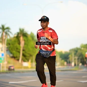 Runner Photo 8040111