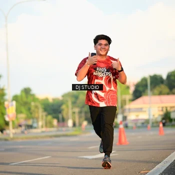 Runner Photo 8040115