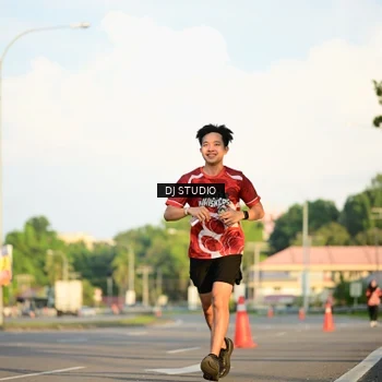 Runner Photo 8040296