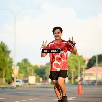 Runner Photo 8040299