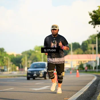 Runner Photo 8040415