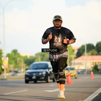 Runner Photo 8040421