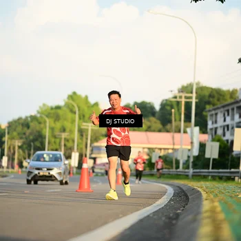 Runner Photo 8040500