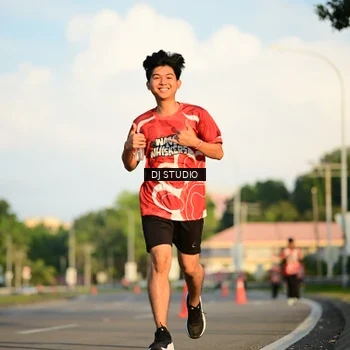 Runner Photo 8040569