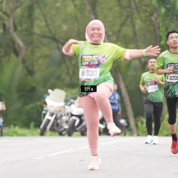Runner Photo 8040661