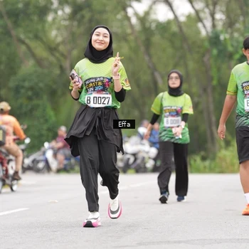 Runner Photo 8040709