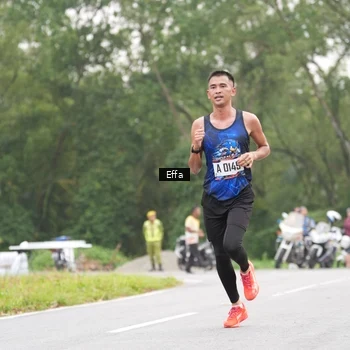 Runner Photo 8040757