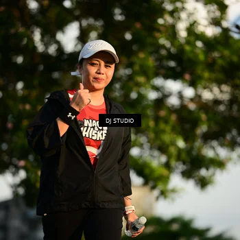 Runner Photo 8041003