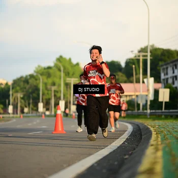Runner Photo 8041032
