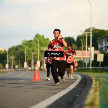 Runner Photo 8041033
