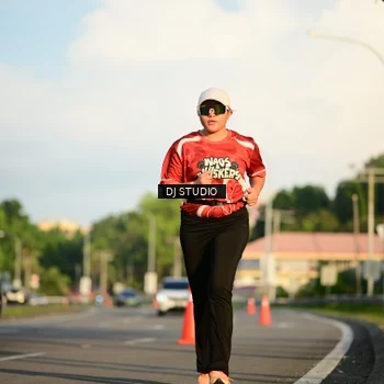 Runner Photo 8041133