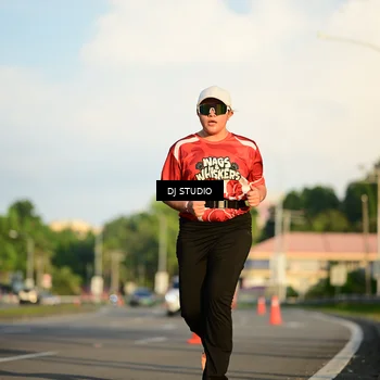 Runner Photo 8041141