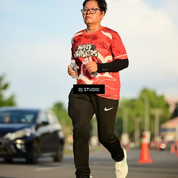 Runner Photo 8041418