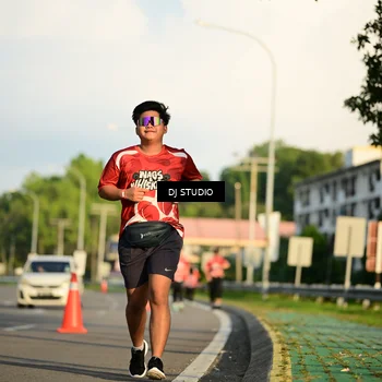 Runner Photo 8041476