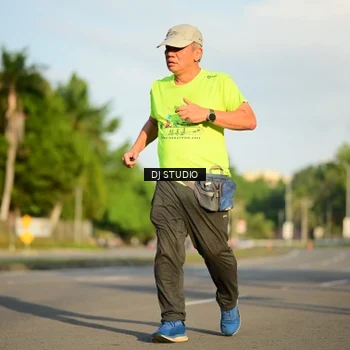 Runner Photo 8041654