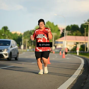 Runner Photo 8042030