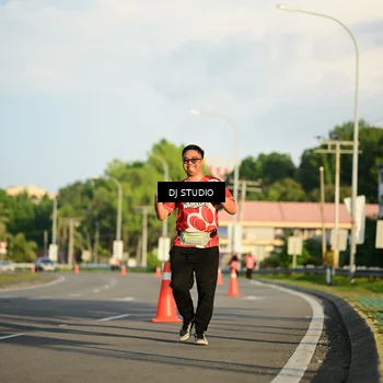 Runner Photo 8042398