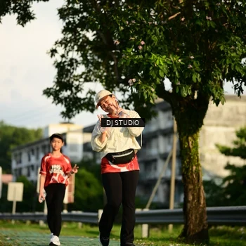Runner Photo 8042500