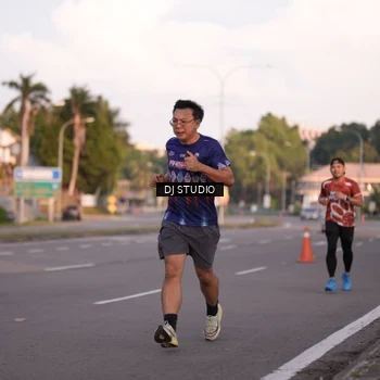Runner Photo 8042760