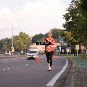 Runner Photo 8042767