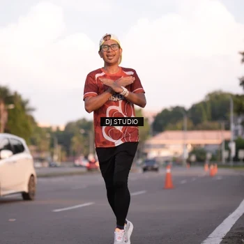 Runner Photo 8042773