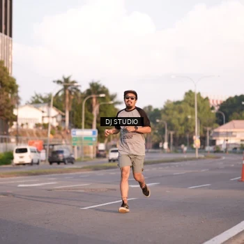 Runner Photo 8042779