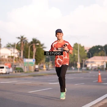 Runner Photo 8042807