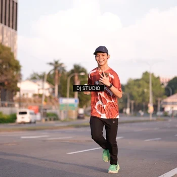 Runner Photo 8042812