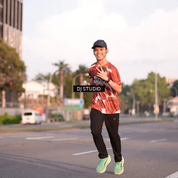 Runner Photo 8042815